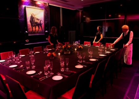 13  speakeasy-inside-1